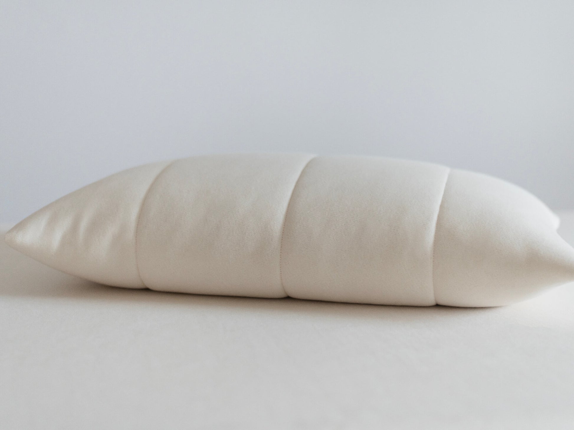 Deluxe organic latex and wool pillow