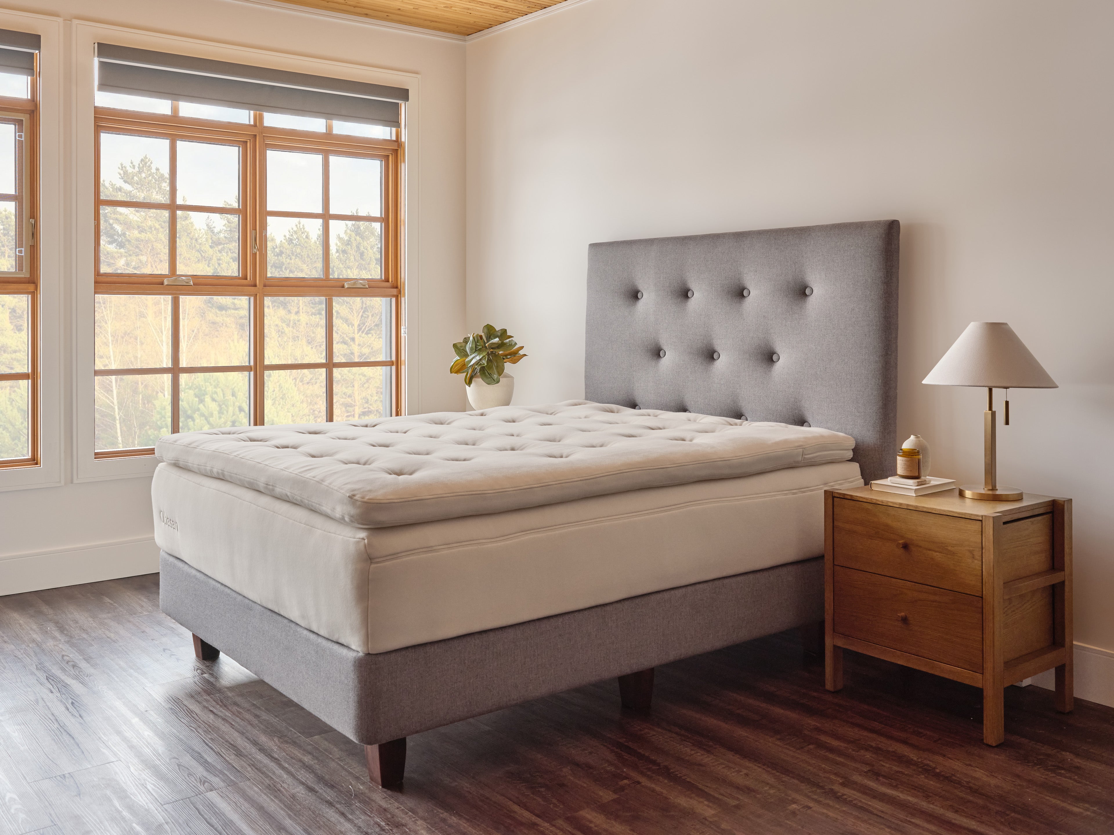 The Grand Organic Wool and Latex Mattress Topper (3.5")